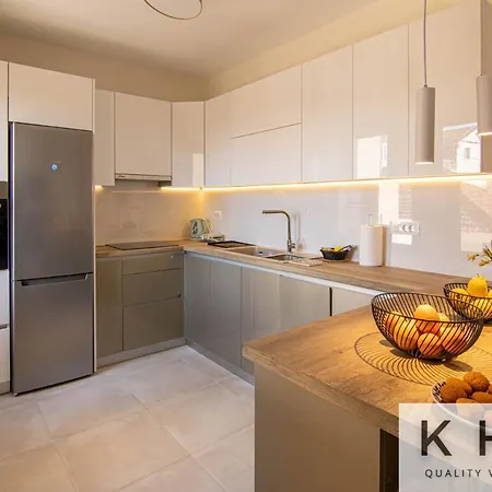 Platea Complex, Assos 2 Bed Apartment, Ammes 1 Bed Apartment, Aenos Open Plan Studio! Apartment *