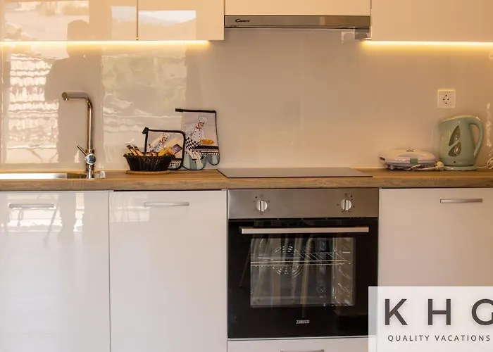 Platea Complex, Ammes 1 Bed Apartment, Aenos Open Plan Studio! شقة *